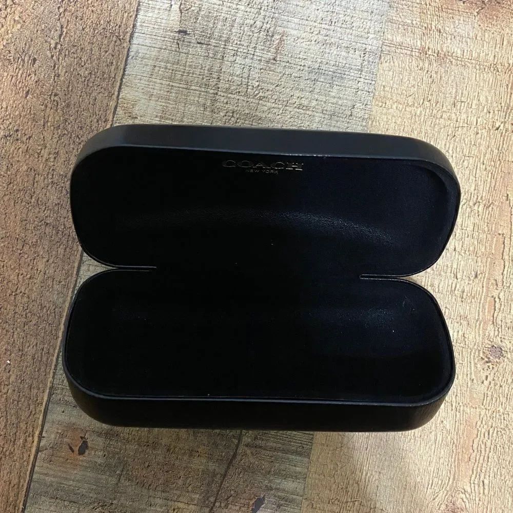 Coach sunglasses case  - Picture 5 of 10